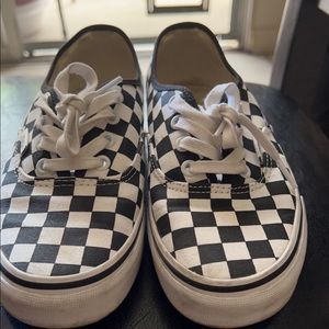 Black&white checkered vans